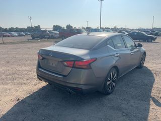 2022 Nissan Altima SV FWD - Exterior Rear Right Corner Image